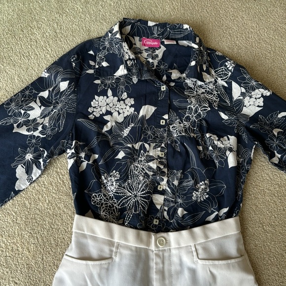 White pants & blue & white embroidered blouse - Picture 7 of 14